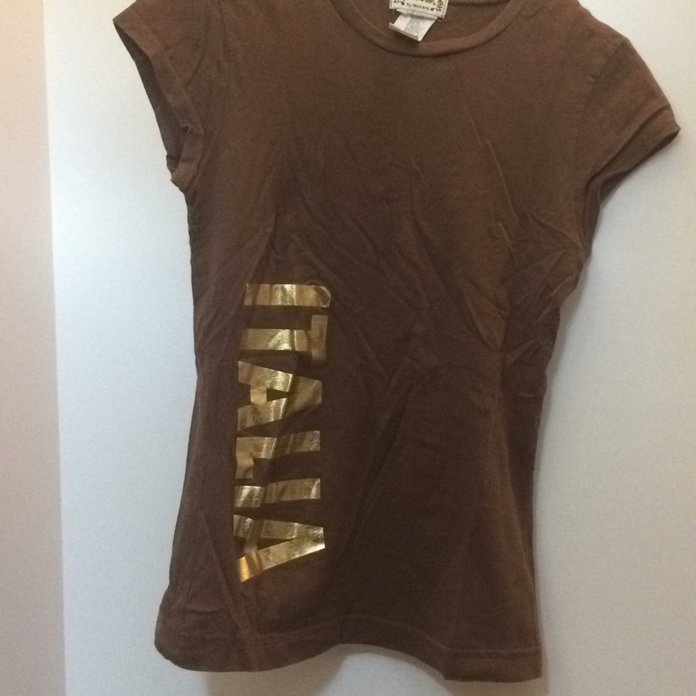 Tee shirt with golden Italia on right side